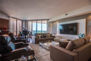 60 Edgewater Dr #9d, Coral Gables, FL 33133, Sold 05/17/17