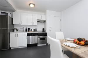 1600 Euclid Ave, Miami Beach, FL 33139, Sold 03/31/17