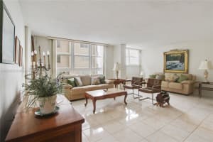 1228 West Ave, Miami Beach, FL 33139, Sold 05/02/17