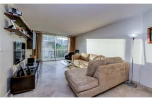 1605 Bay Rd, Miami Beach, FL 33139, Sold 04/11/17