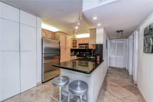 1605 Bay Rd, Miami Beach, FL 33139, Sold 04/11/17