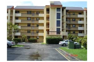 8881 Fontainebleau Blvd, Miami, FL 33172, Sold 05/12/17