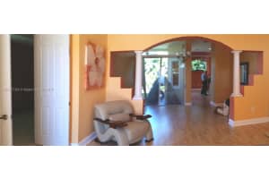 8425 Phoenician Ct, Davie, FL 33328, Sold 06/23/17