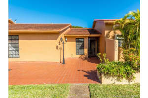 9341 SW 7th Ln, Miami, FL 33174, Sold 03/10/17