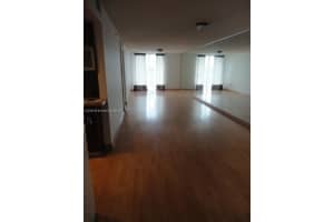 7832 Collins Ave, Miami Beach, FL 33141, Sold 04/28/17