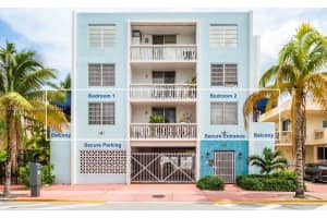 335 Collins Ave, Miami Beach, FL 33139, Sold 06/06/17