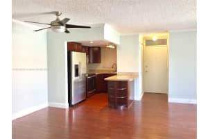 335 Collins Ave, Miami Beach, FL 33139, Sold 06/06/17