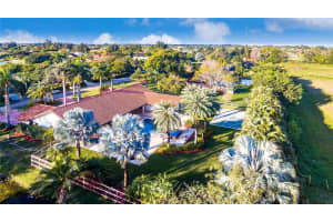 11945 SW 15th Ct, Davie, FL 33325, Sold 04/28/17