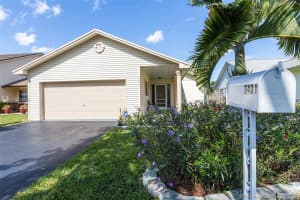 8401 SW 41st Ct, Davie, FL 33328, Sold 04/13/17