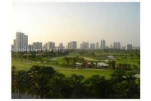 3301 N Country Club Dr, Miami, FL 33180, Sold 06/19/17