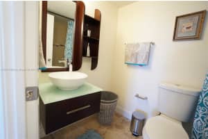 800 NE 195th St, Miami, FL 33179, Sold 05/17/17