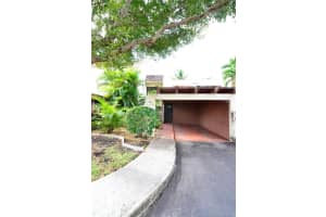 6506 Kendale Lakes Dr, Miami, FL 33183, Sold 07/18/17