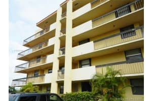 8881 Fontainebleau Blvd, Miami, FL 33172, Sold 06/30/17