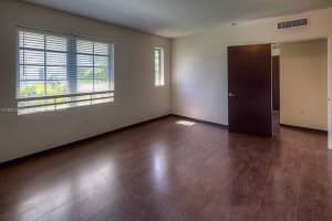 435 21st St, Miami Beach, FL 33139, Sold 06/02/17