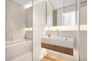 2901 Collins Ave, Miami Beach, FL 33140, Sold 11/01/17