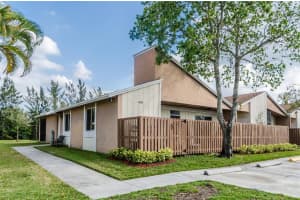15750 Woodgate Ct, Sunrise, FL 33326, Sold 04/17/17