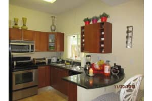 7400 NW 178th St, Hialeah, FL 33015, Sold 06/30/17