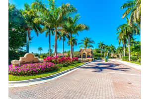1142 Waterview Ln, Weston, FL 33326, Sold 03/28/17