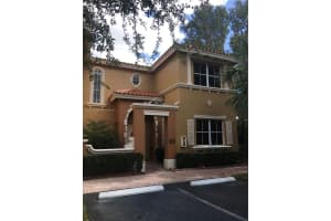 13801 NW 84th Ct, Hialeah, FL 33016, Sold 05/19/17