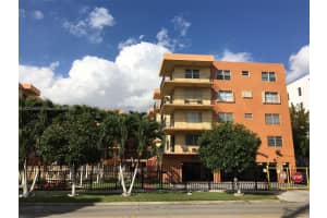 1635 W 44th Pl, Hialeah, FL 33012, Sold 05/18/17