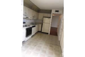 900 NE 195th St, Miami, FL 33179, Sold 09/21/17