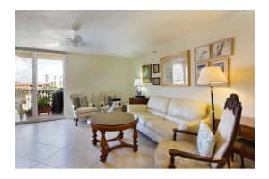 7832 Collins Ave, Miami Beach, FL 33141, Sold 05/18/17