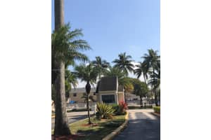 5733 NW 101st Ct, Doral, FL 33178, Sold 04/03/17