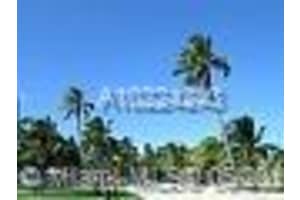 530 Ocean Dr, Miami Beach, FL 33139, Sold 07/31/17