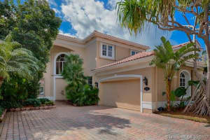 3944 194th Trail, Golden Beach, FL 33160, Sold 11/30/17