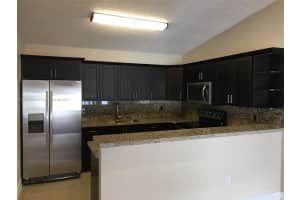 19075 NW 84th Ct, Hialeah, FL 33015, Sold 03/28/17