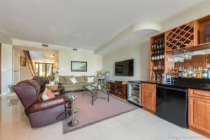 5990 Paradise Point Dr, Palmetto Bay, FL 33157, Sold 03/28/17