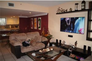 651 NW 82nd Ave, Miami, FL 33126, Sold 04/17/17