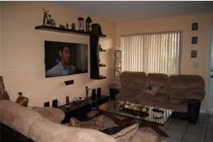 651 NW 82nd Ave, Miami, FL 33126, Sold 04/17/17