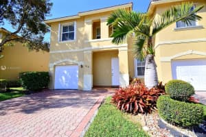 916 NW 135th Terrace, Pembroke Pines, FL 33028, Sold 03/30/17
