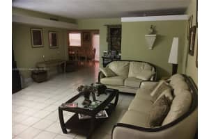 6746 Kingsmoor Way, Miami Lakes, FL 33014, Sold 05/26/17