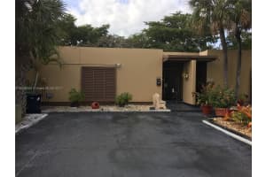6746 Kingsmoor Way, Miami Lakes, FL 33014, Sold 05/26/17