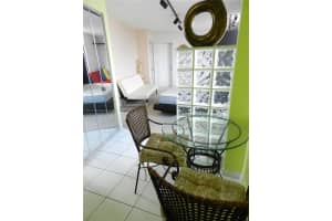 710 Washington Ave, Miami Beach, FL 33139, Sold 04/23/17