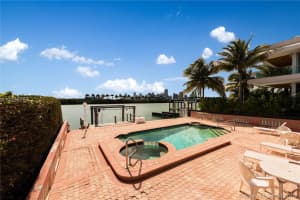 276 S Coconut Ln, Miami Beach, FL 33139, Sold 09/18/18