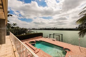 276 S Coconut Ln, Miami Beach, FL 33139, Sold 09/18/18