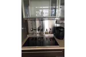6000 Collins Ave, Miami Beach, FL 33140, Sold 05/30/17