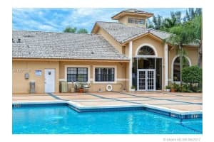 200 Palm Cir W, Pembroke Pines, FL 33025, Sold 09/01/17