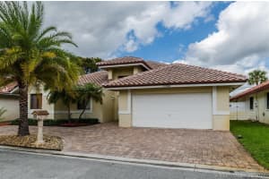 11581 SW 9th Ct, Pembroke Pines, FL 33025, Sold 04/19/17