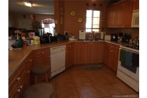 7371 NW 173rd Dr, Hialeah, FL 33015, Sold 08/14/17