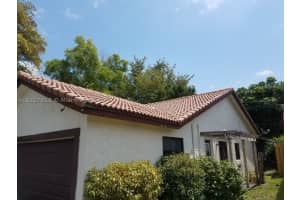 1641 Riverwood Ln, Coral Springs, FL 33071, Sold 05/31/17