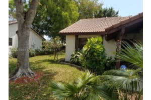 1641 Riverwood Ln, Coral Springs, FL 33071, Sold 05/31/17