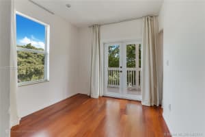 642 Michigan Ave, Miami Beach, FL 33139, Sold 08/11/17