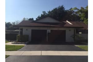 9035 NW 61st St, Tamarac, FL 33321, Sold 04/17/17