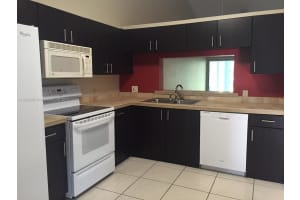 9035 NW 61st St, Tamarac, FL 33321, Sold 04/17/17