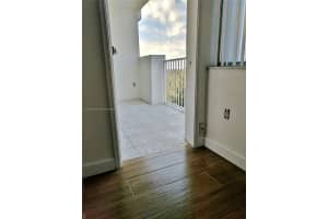 1300 NE Miami Gardens Dr #917e, Miami, FL 33179, Sold 04/14/17
