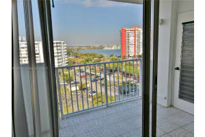 1300 NE Miami Gardens Dr #917e, Miami, FL 33179, Sold 04/14/17